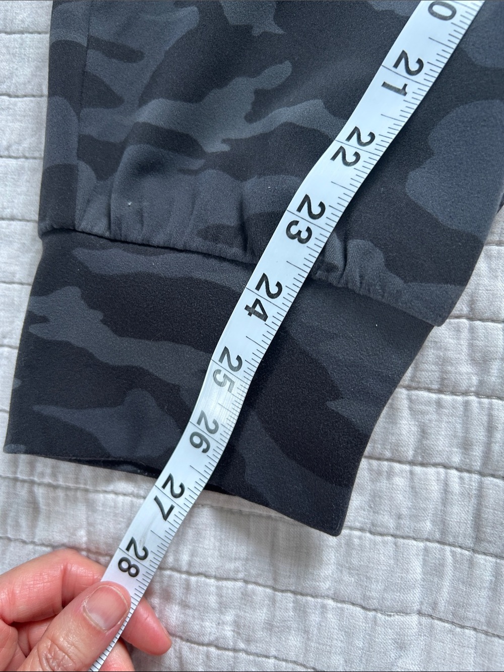 Athleta Salutation camo, gray, black jogger nylon comfy high rise pants L - Picture 5 of 12